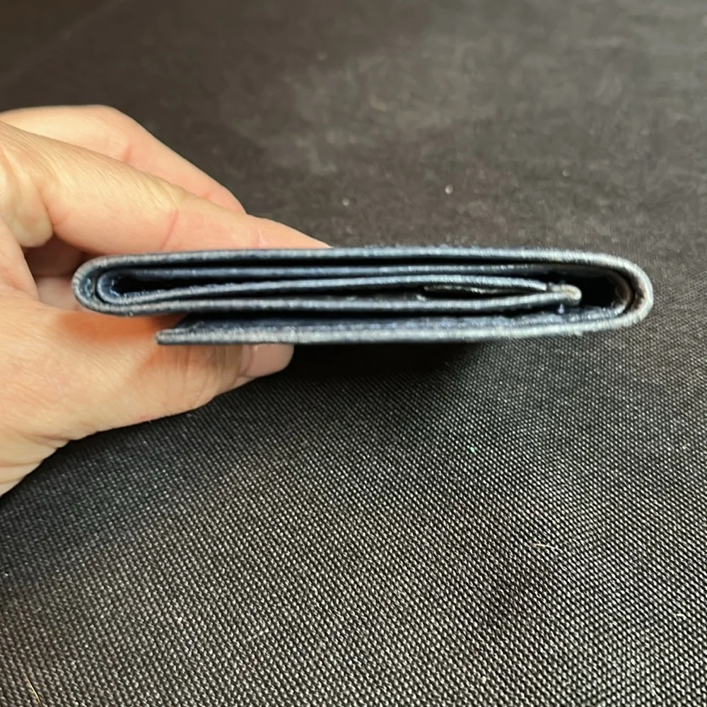 JP Ourse & Cie (Bolivia) Blue slim trifold wallet